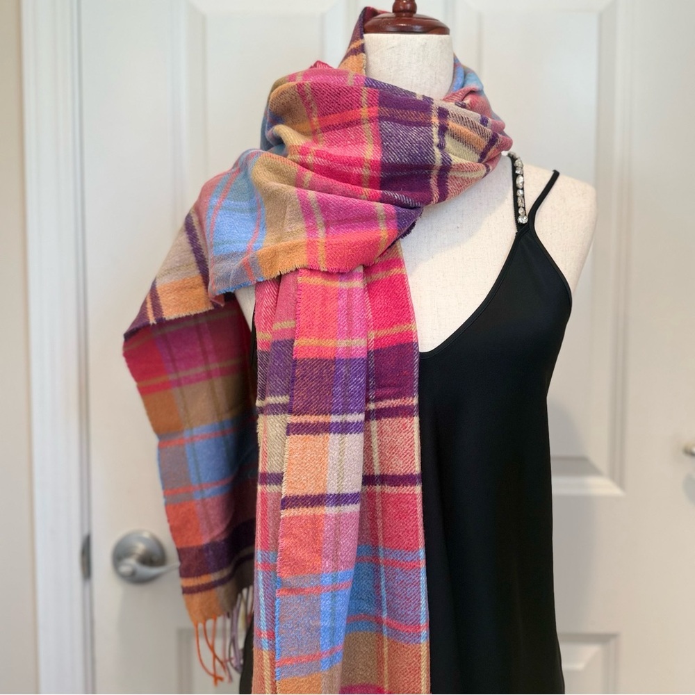 Intrend by Max Mara Plaid Scarf 🧣 Size: OS Spring